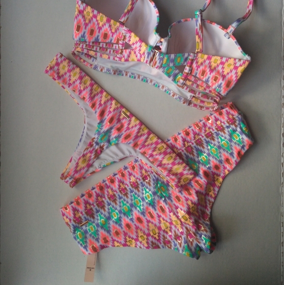 VS Midi Beach Bandeau Cheeky Thong Bikini~Ikat - Picture 4 of 13